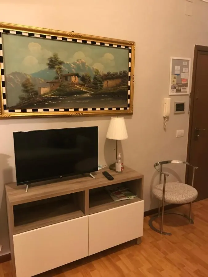 Appartement Calefati House Possibilita Self Check In Dopo Le 22 à Bari 0*,