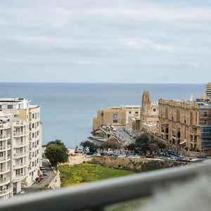 sea-view-apartment-2-bedrooms-2-bathrooms-2-minutes.qawrahotelsmalta.org/