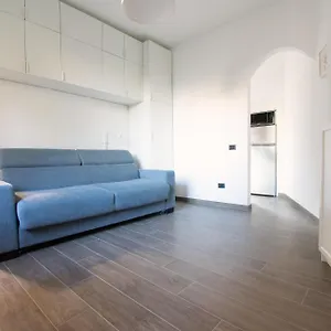 zumbini44-navigli-cozy-flat.italymilanhotels.net/