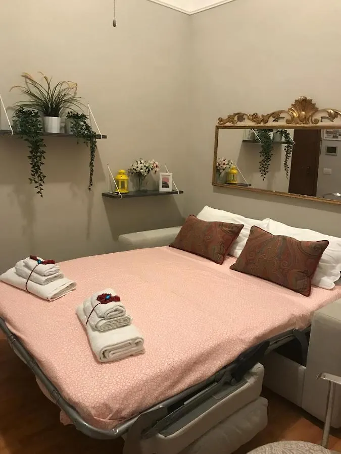 Apartamento Calefati House Possibilita Self Check In Dopo Le 22 Bari 0*,  Italia