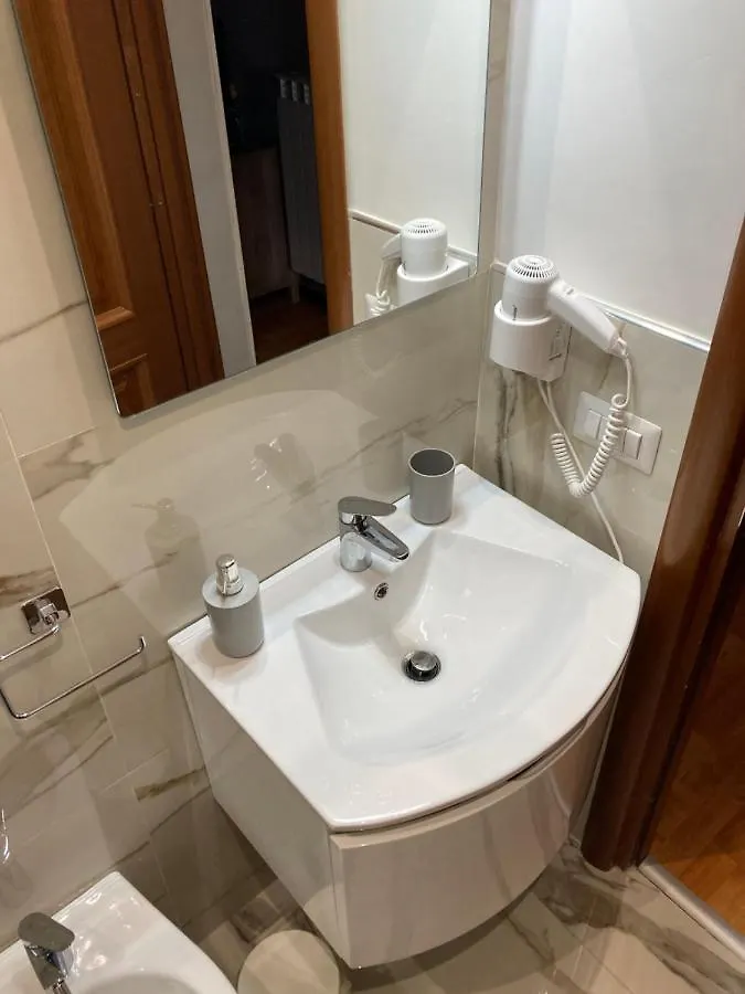 Apartament Calefati House Possibilita Self Check In Dopo Le 22 Bari 0*,